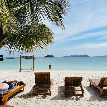 Funky Beach Hostel Sihanoukville Exterior photo